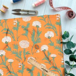 Ткань премиум дюспо белые цветочки на оранжевом