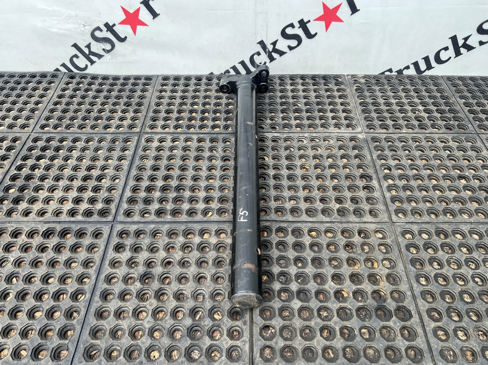 Кронштейн крыла задний правый 2023г.