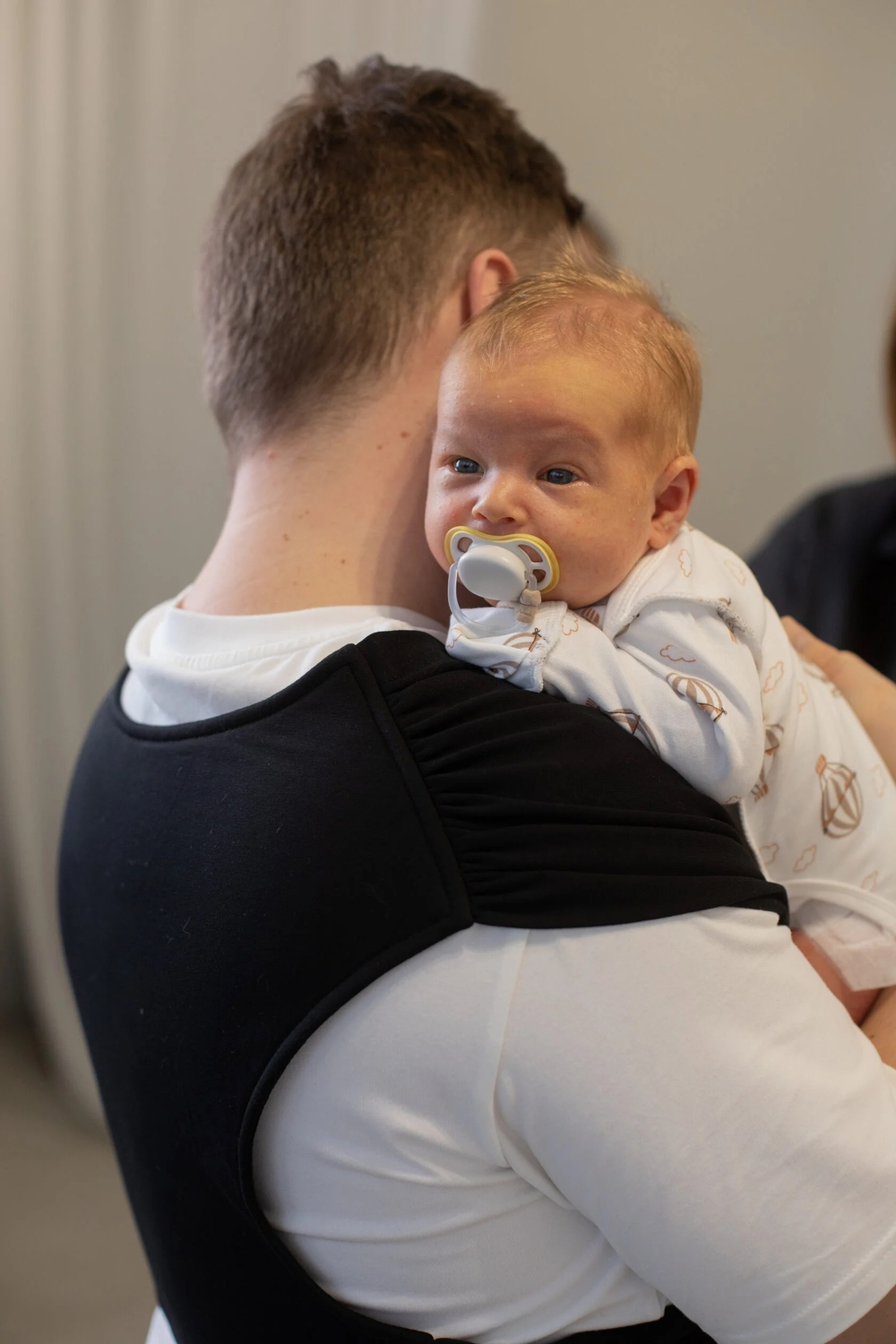 Трикотажный слинг QUICK HUGS (без намотки) цвет Уголь