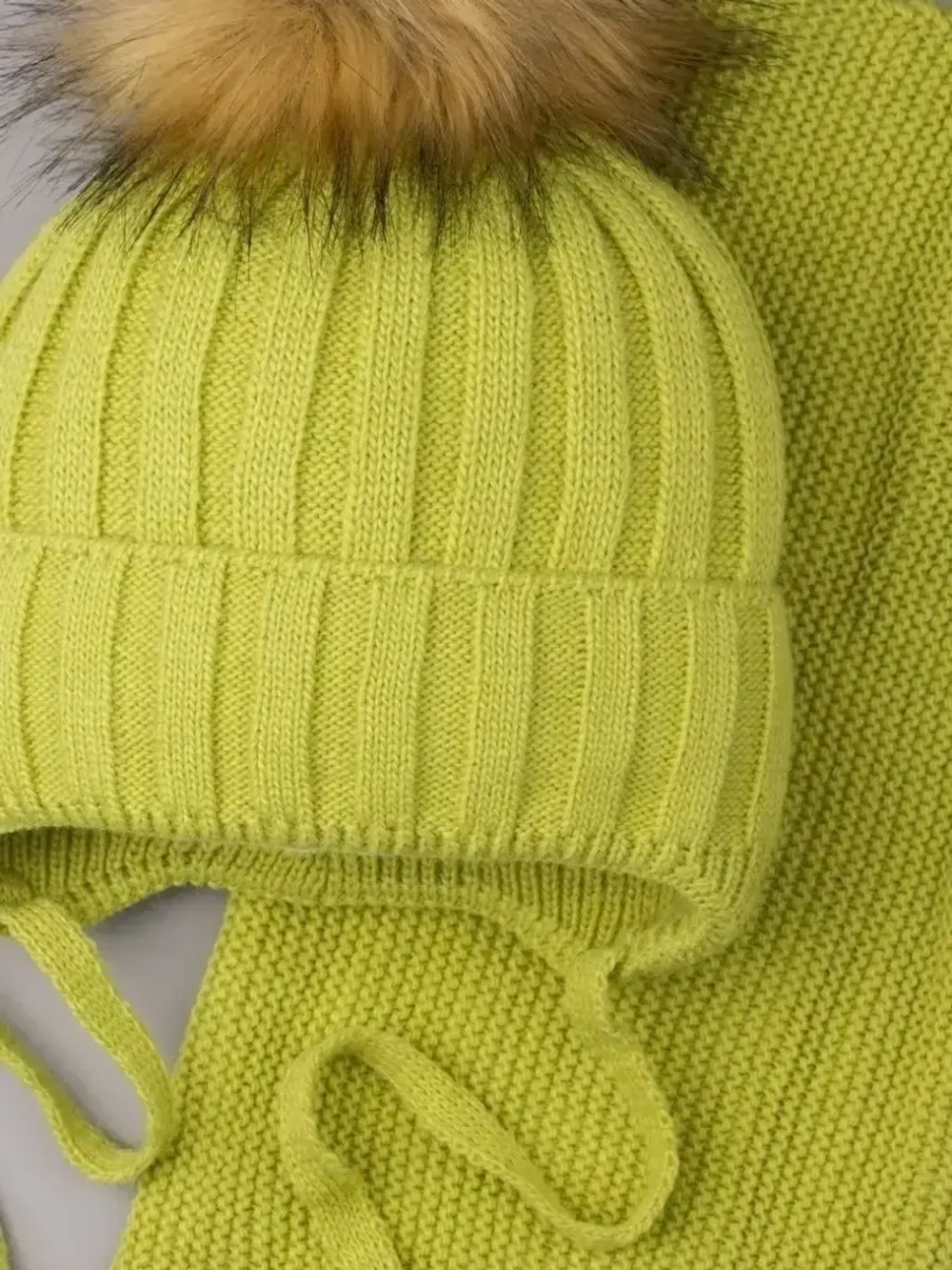 Шапка зимняя вязаная и снуд для детей