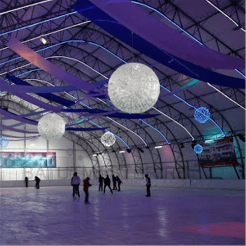 Шар декоративный для торгового центра 2,4 × 2,4 × 2,4 м