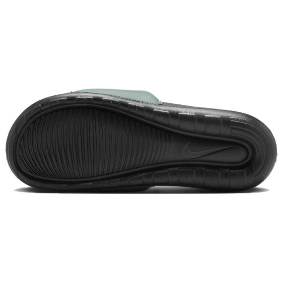 Nike Victori One 'Black Green'