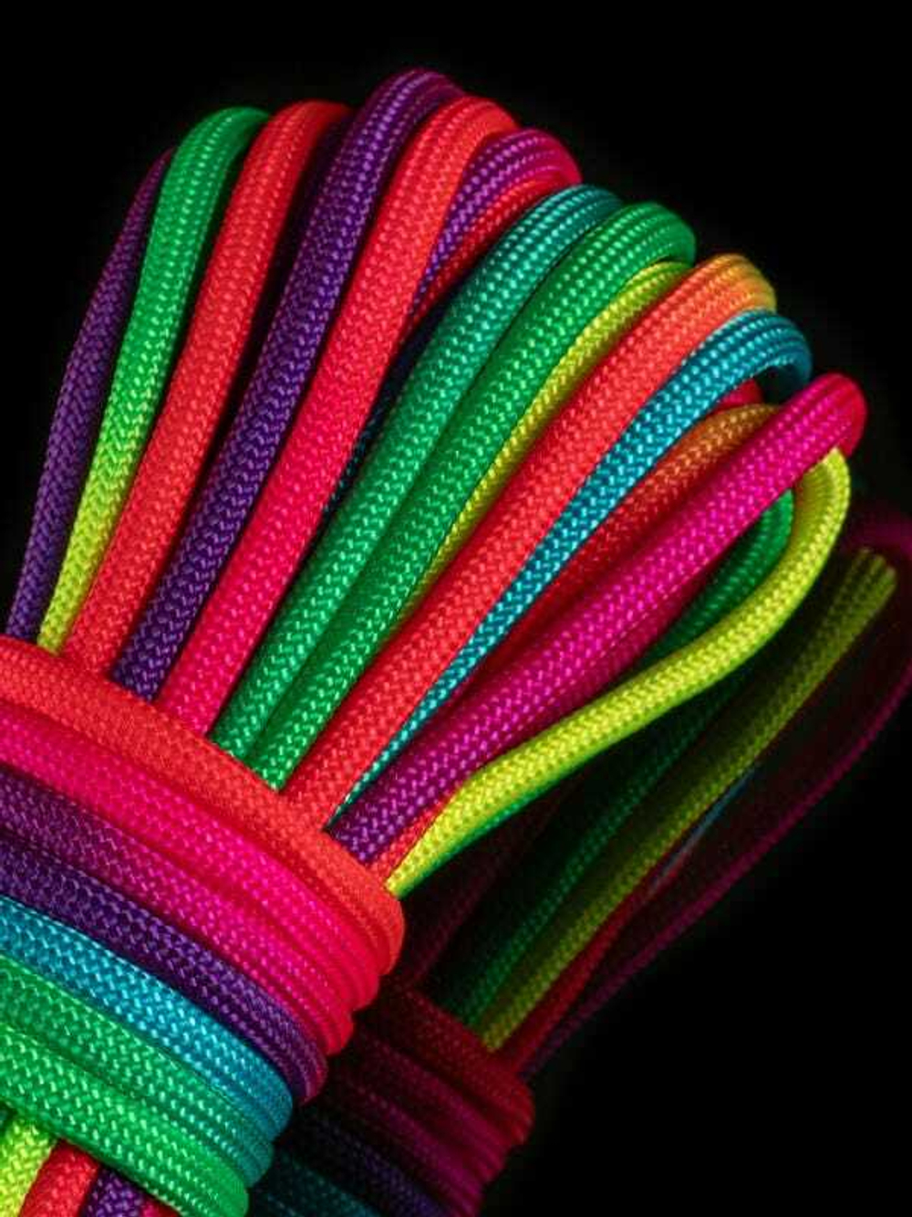 Паракорд 4 мм 7 жил РАДУЖНЫЙ