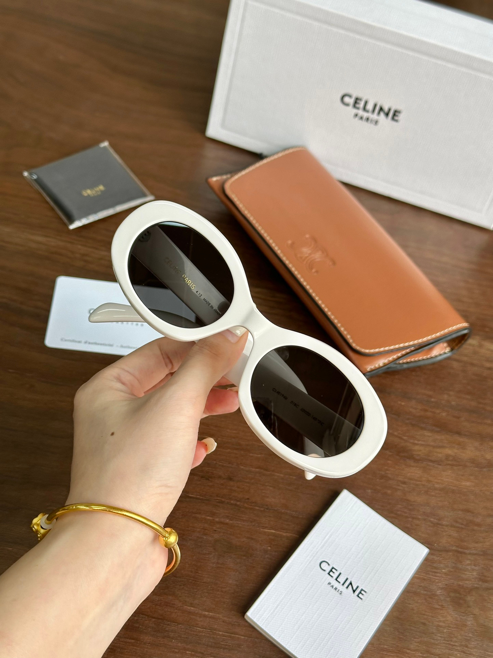 Солнцезащитные очки