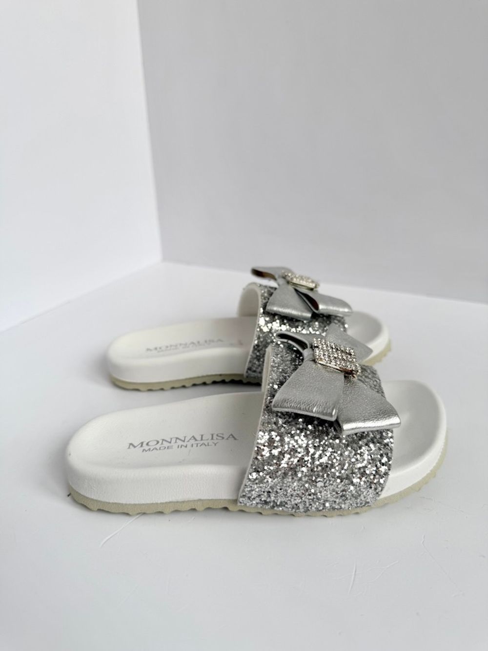 Шлепанцы Monnalisa новые, 26