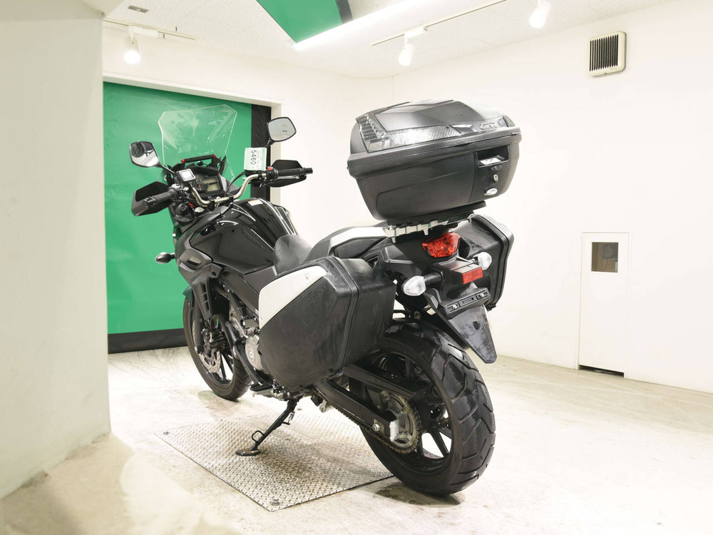 Suzuki V-Strom DL650A 054730