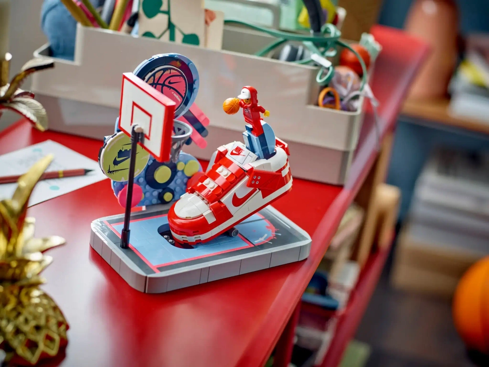 Конструктор LEGO 43021 Nike Данк Трикшот