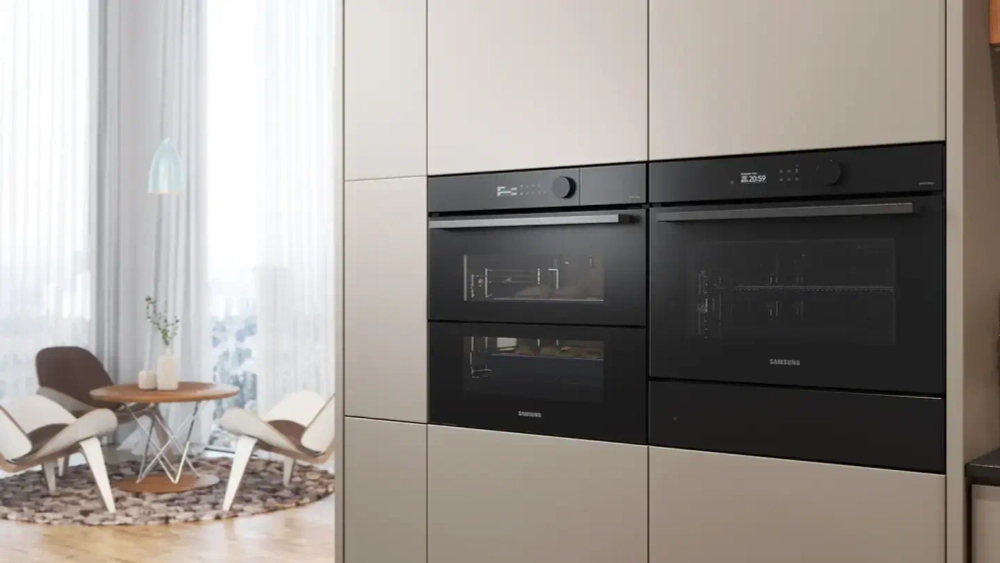 Встраиваемый духовой шкаф Samsung NV7B5765RAK/WT