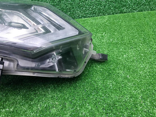 Фара правая Nissan Qashqai 2 j11 (17-23) галоген
