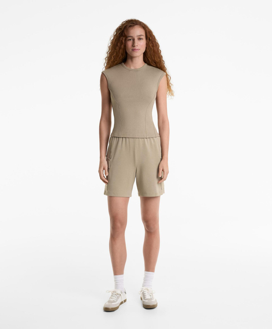Oysho Шорты-бермуды Soft Touch с модалом и карманами, хаки-серый