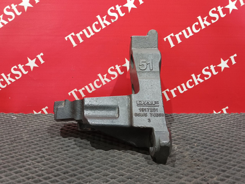 Кронштейн двигателя задний правый 2020 г.