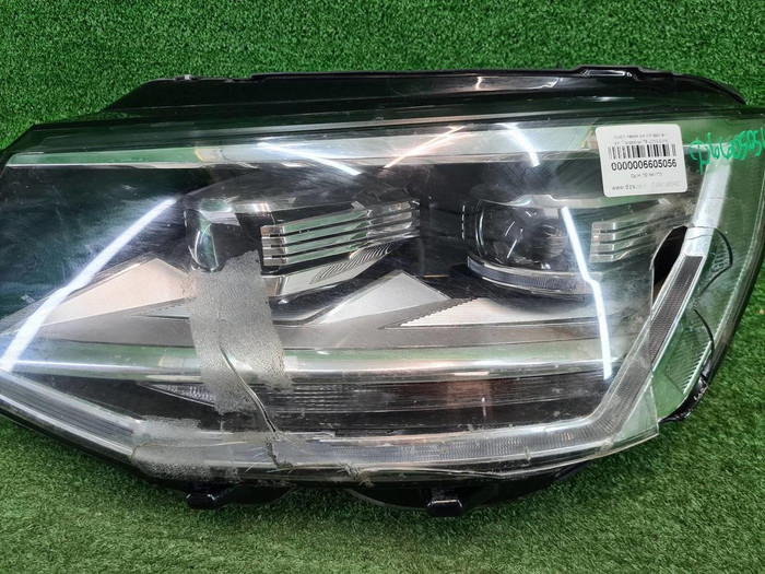 Фара левая VW Transporter T6 (2015-2019) LED