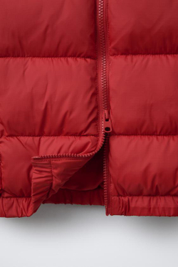 ZARA СТЕГАНЫЙ ЖИЛЕТ, КРАСНЫЙ