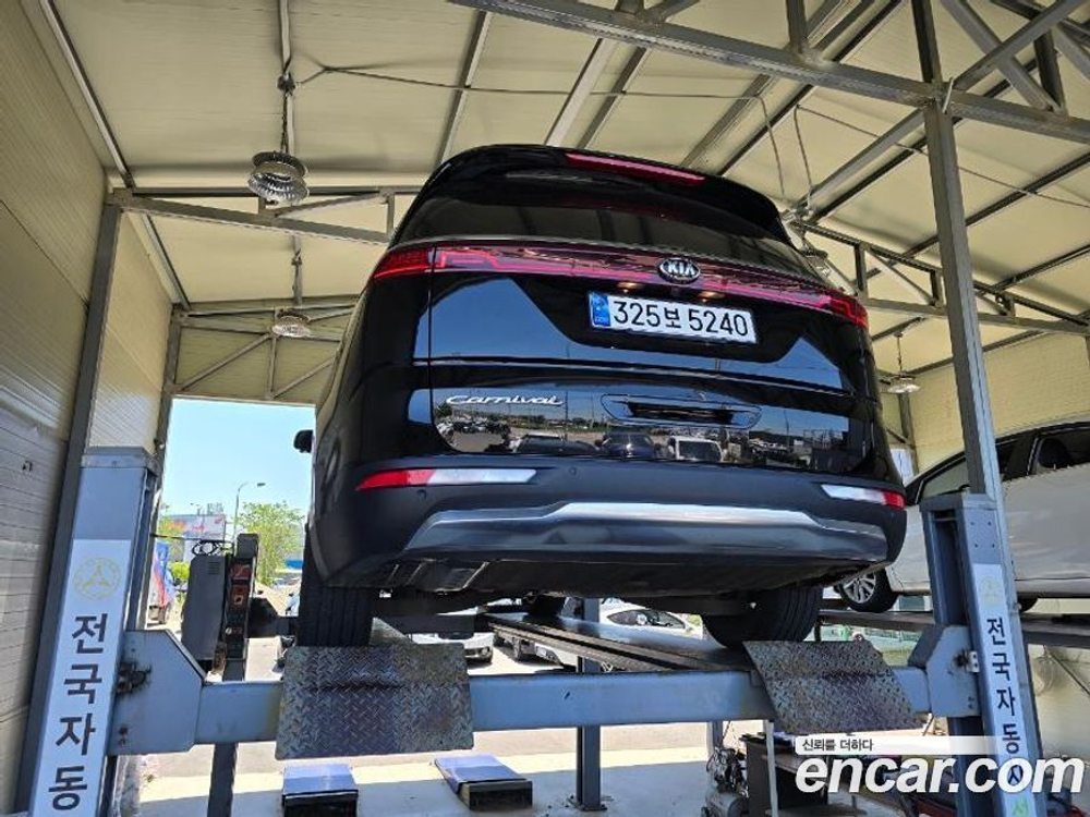 Kia Carnival (Sedona) 4 Generation 9-и местный Signatures (01.2021)