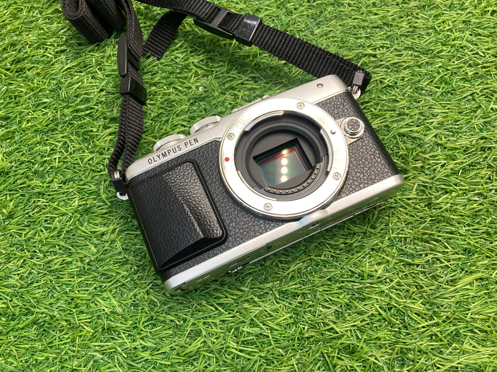 Olympus Pen E-PL7 Kit 14-42mm