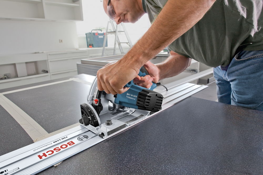 Погружная дисковая пила BOSCH GKT 55 GCE 0601675000