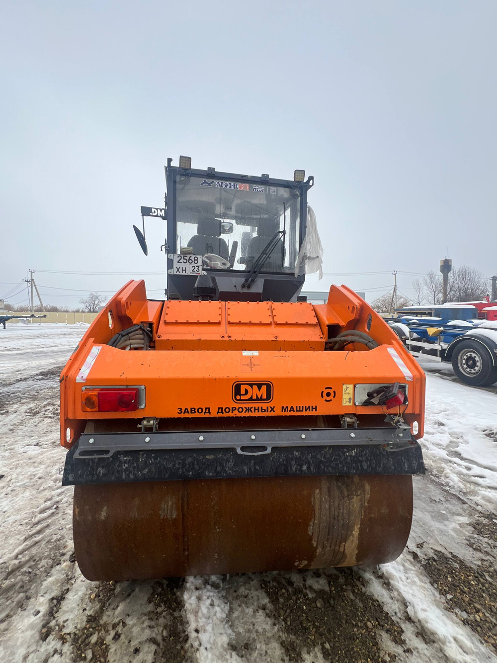 Завод дорожных машин DM-7,5* Каток_не актуально DM-7,5-VD 	(Дизельный, 4,8 л, 78 л.с., АТ)