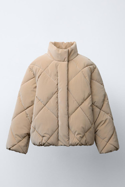 ZARA СТЕГАНАЯ КУРТКА ИЗ ПРОРЕЗИНЕННОЙ ТКАНИ, МЯГКИЙ КАШТАНОВЫЙ