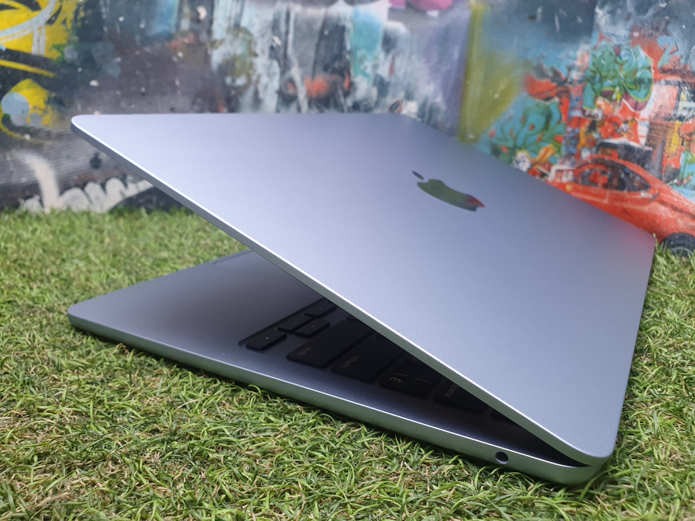 MacBook Air 13 (2025, M4) A3240 16Gb/256Gb 7циклов