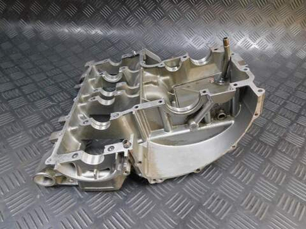 Верхняя часть картера Kawasaki ZZR 400 98 053020