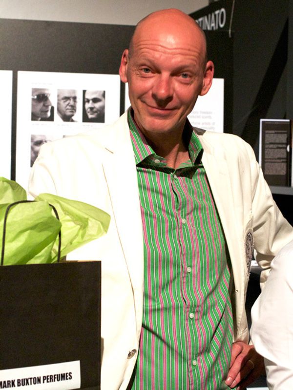 La Folie a Plusieurs Mood Indigo