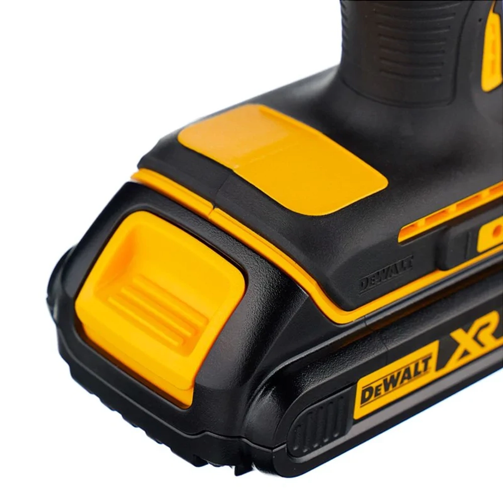 DeWalt DCD777D2T беcщеточная дрель-шуруповерт (2 x 2 Ач, ЗУ)