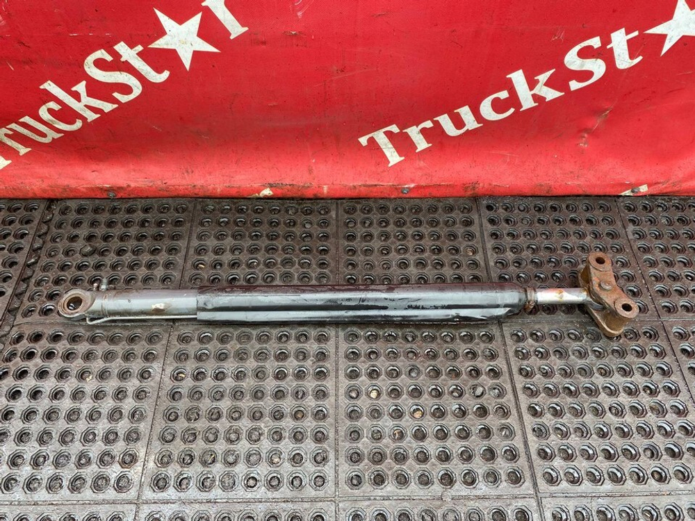 Цилиндр подъема кабины