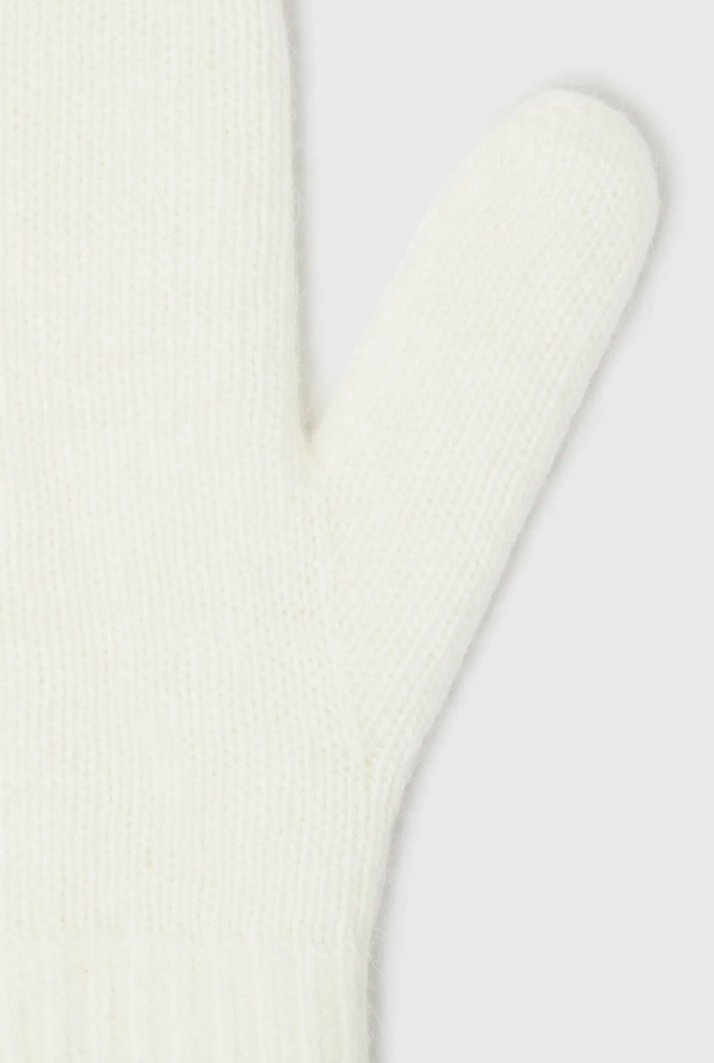 Варежки из ангоры