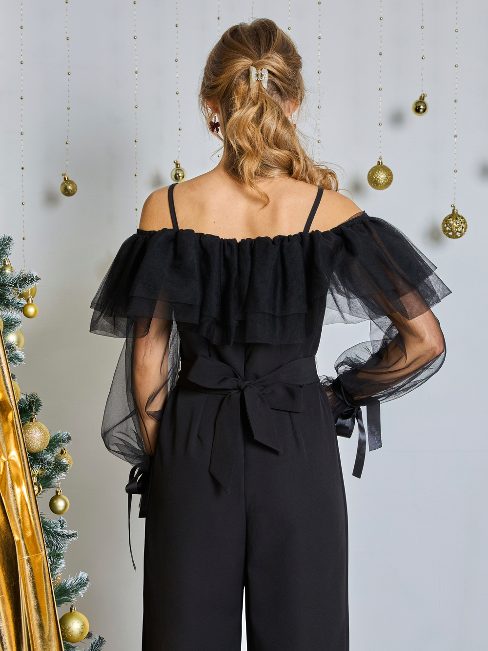 Комбинезон праздничный для девочки с фатином чёрный