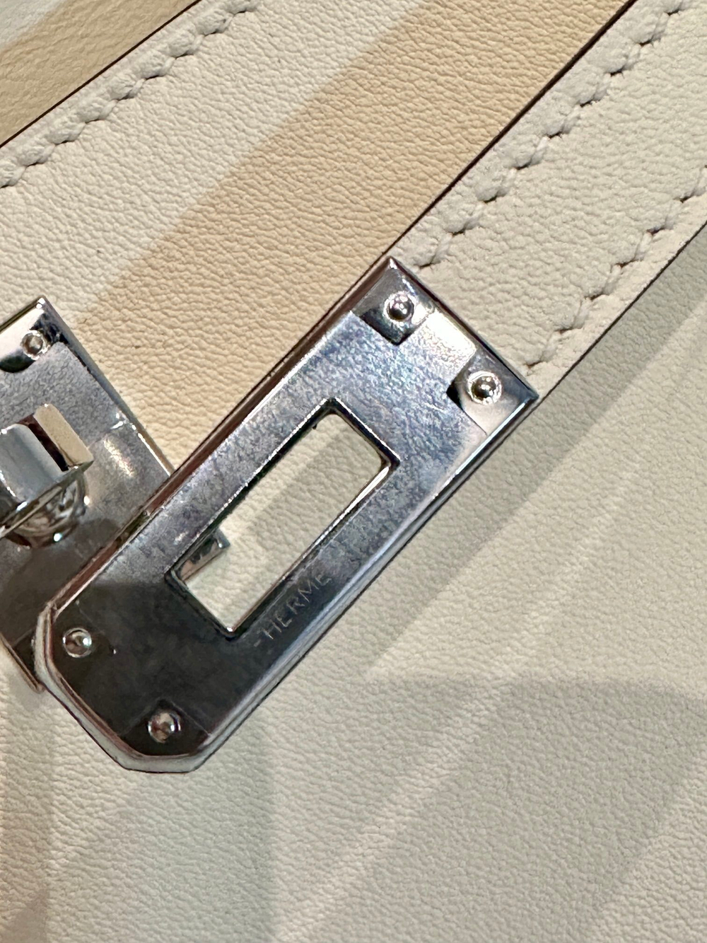 Hermes Kelly 22