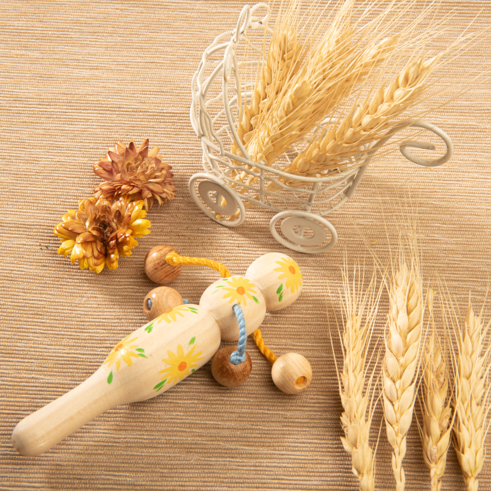 Погремушка Лялька окрашенная Вальда