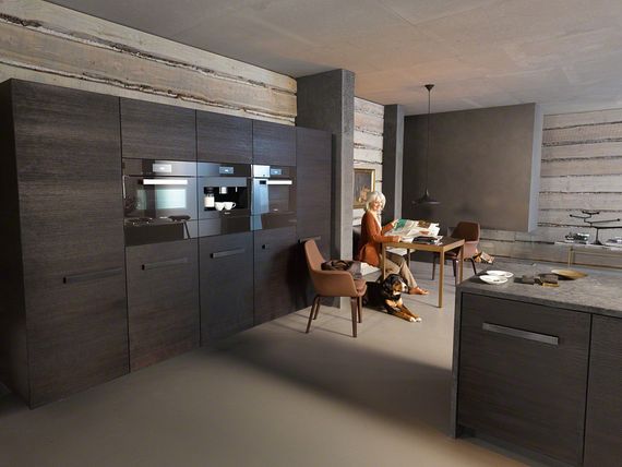 Подогреватель Miele ESW6214 HVBR коричневый гавана