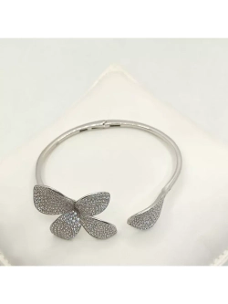 Ювелирный браслет жесткий Цветок на руку