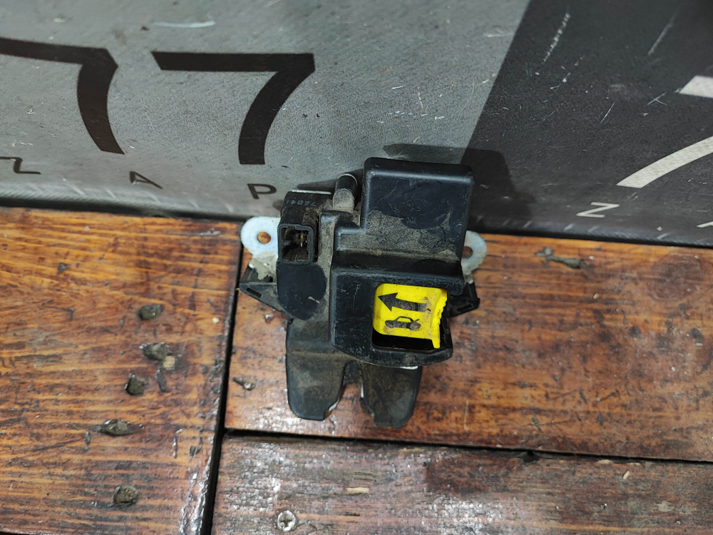 Замок крышки багажника Kia Rio 4 (FB) 17-нв Б/У Оригинал 81230H0030