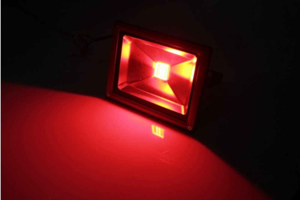G-DТ120-29-R new LED прожектор красный,1LED-20W,220V