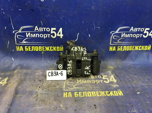 Суппорт тормозной передний правый MITSUBISHI LANCER 1993