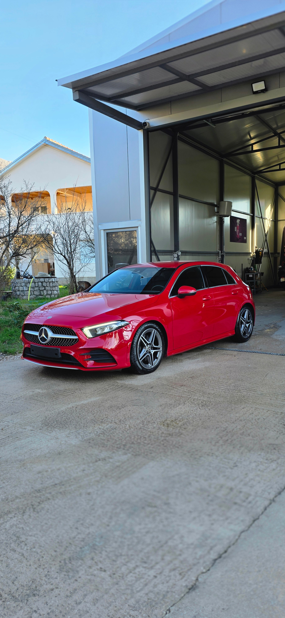 MERCEDES BENZ A220 AMG LINE