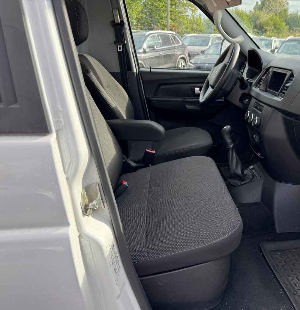 UAZ Profi 236031-911-04 (Рефрижератор, Бензин/Газ, 2,7 л, 150 л.с.)