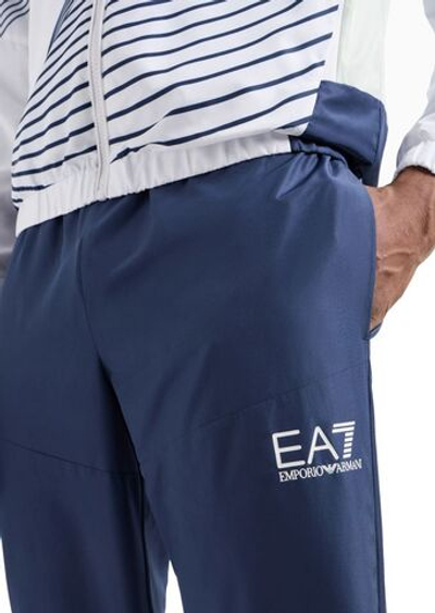 Мужской теннисный костюм EA7 Man Woven Tracksuit - white/navy blue