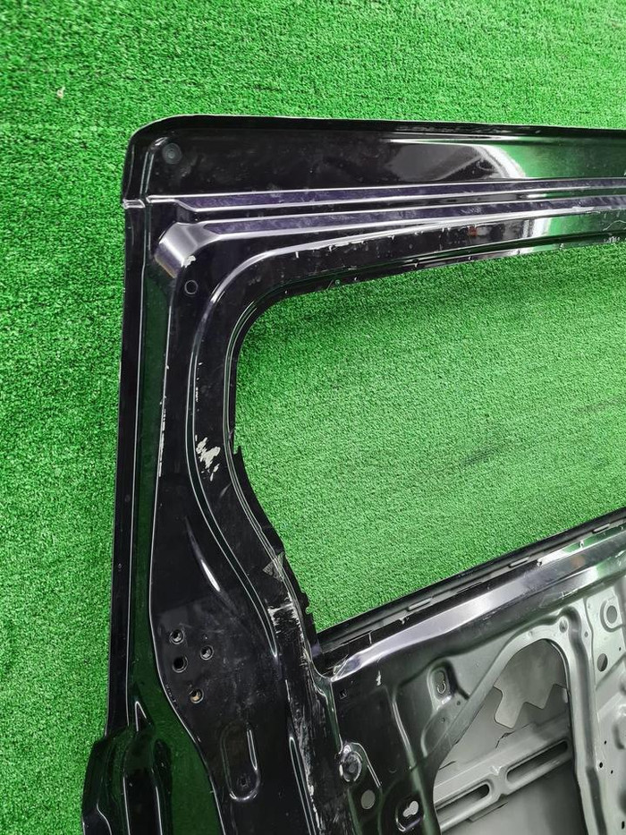 Дверь задняя левая Voyah Dream (2021-н.в.)