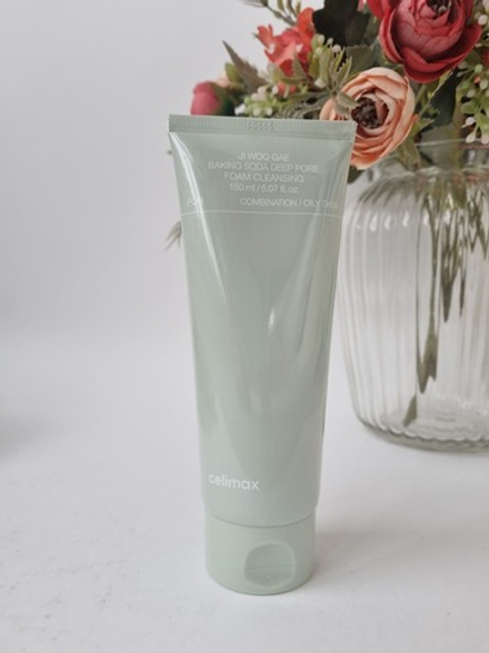 Пенка для глубокого очищения с содой Celimax Jiwoogae Baking Soda Deep Pore Foam Cleansing