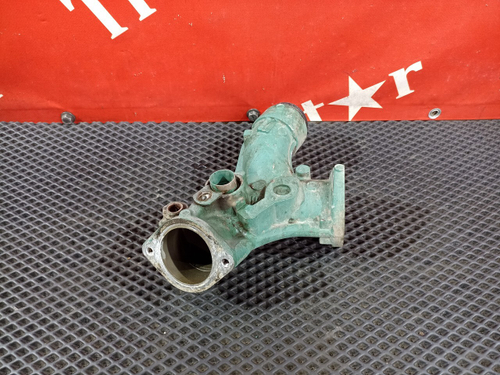 Патрубок системы охлаждения