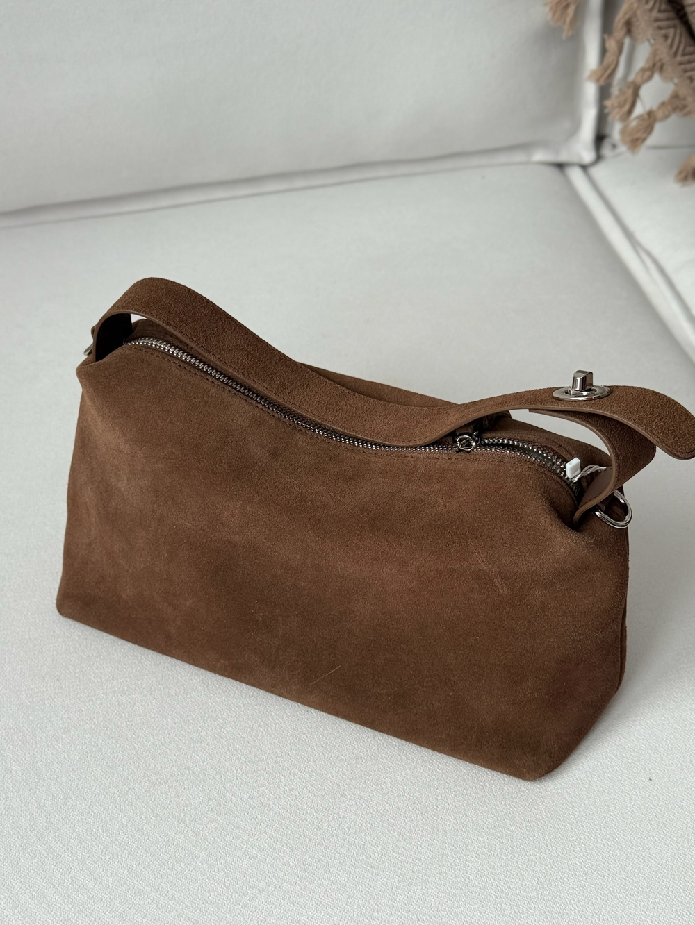 Сумка из натуральной замши