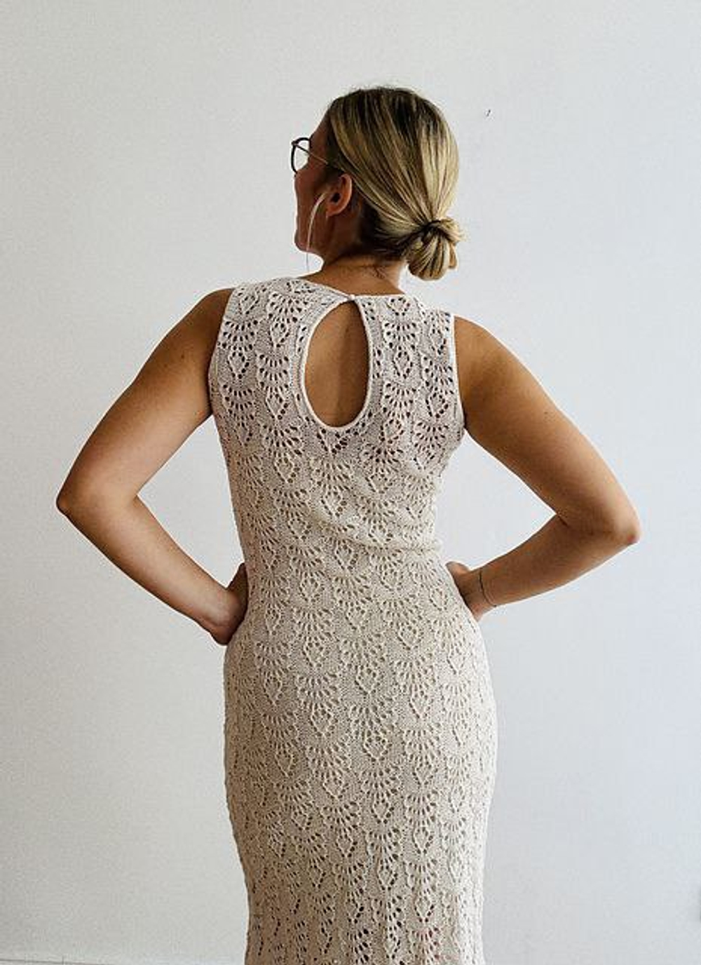 Описание по вязанию платья спицами "Pierre"