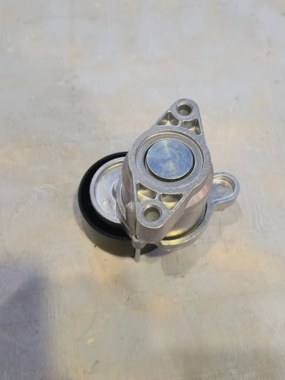 Ролик натяжной дв.CA6DM FAW J6 (АТ0887) (AVTO-TECH)