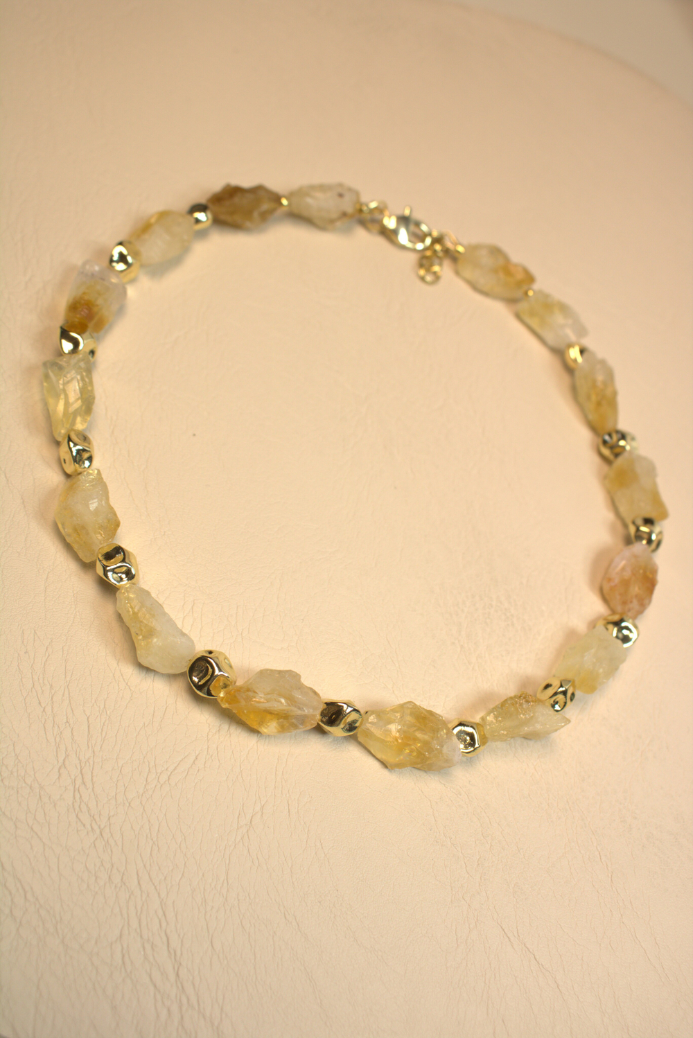 Чокер из необработанного цитрина