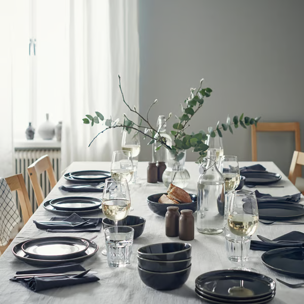 IKEA GLADELIG (ГЛАДЕЛИГ) — тарелка 25 см, темно-серая (105.970.23)