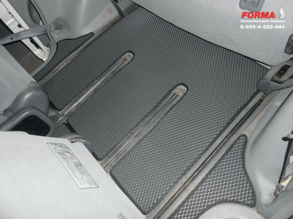 Toyota Estima 2 поколение AHR10, XR30, XR40 (01.2000 - 12.2005) комплектация с отдельными креслами