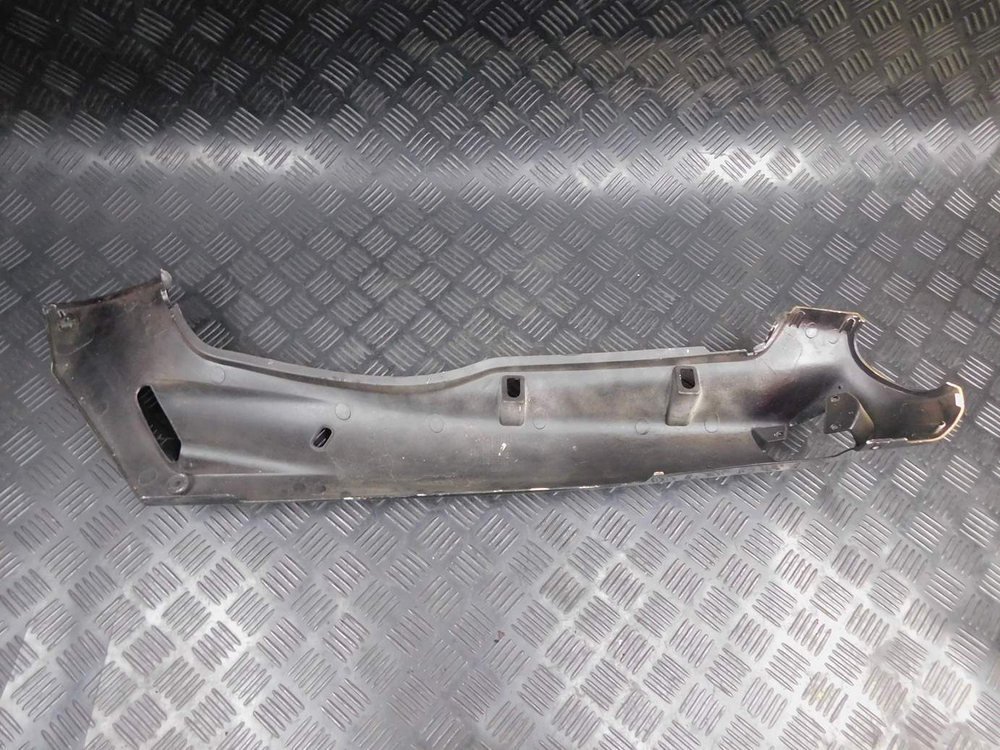 Пластик задний правый Kawasaki ZZR 400 052959