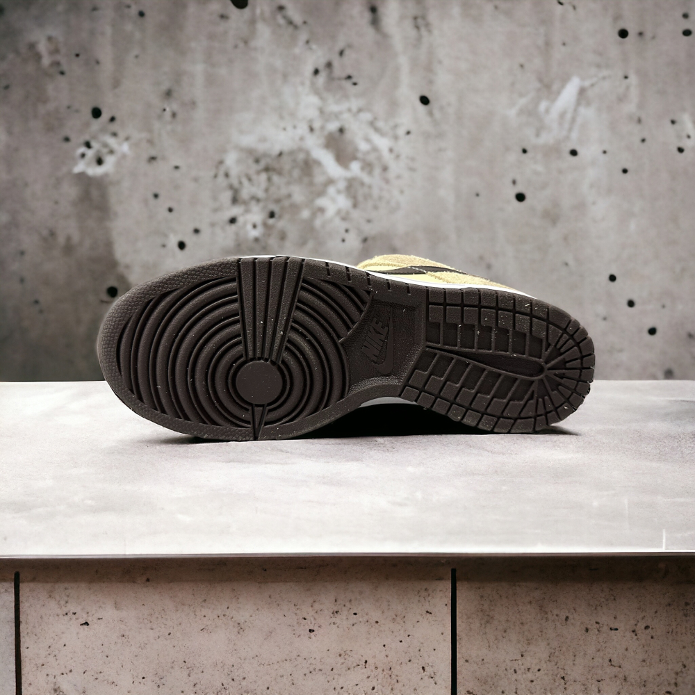 Nike SB Dunk Low • Cream Gray Khaki